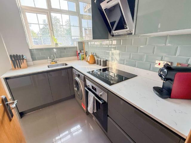 London, W2 1BN, United Kingdom | 4 bed apartment for rent #147384621 | Rentberry