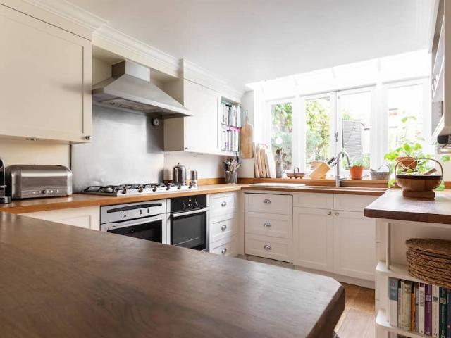 London, W2 4AT, United Kingdom | 4 bed house for rent #168759570 | Rentberry