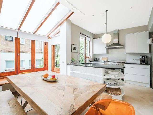 London, W2 4AT, United Kingdom | 4 bed townhouse for rent #128733829 | Rentberry