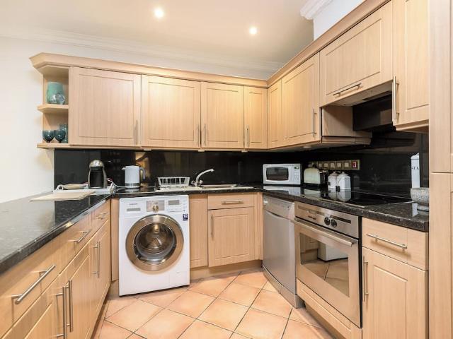 London, W2 4ES, United Kingdom | 2 bed apartment for rent #113969692 | Rentberry