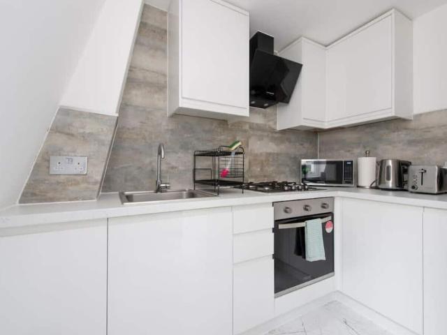 London, W2 4ES, United Kingdom | 2 bed apartment for rent #130029413 | Rentberry