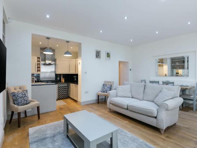 London, W2 4JN, United Kingdom | 2 bed apartment for rent #114464286 | Rentberry