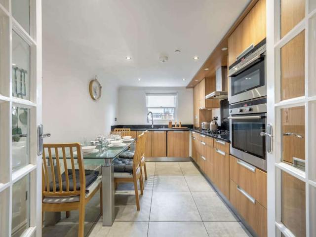 London, W2 6LL, United Kingdom | 3 bed townhouse for rent #147328657 | Rentberry