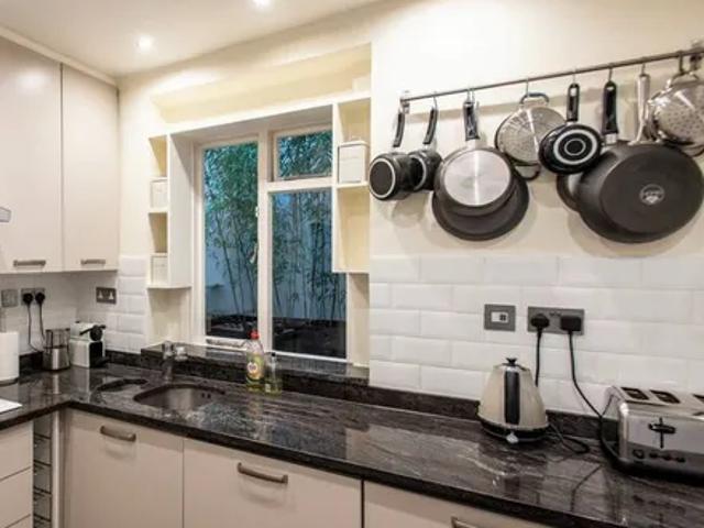 London, W2 6QT, United Kingdom | 3 bed apartment for rent #165064856 | Rentberry