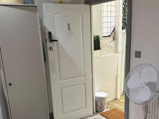 London, W3 6NG, United Kingdom | 1 bed apartment for rent #95696161 | Rentberry