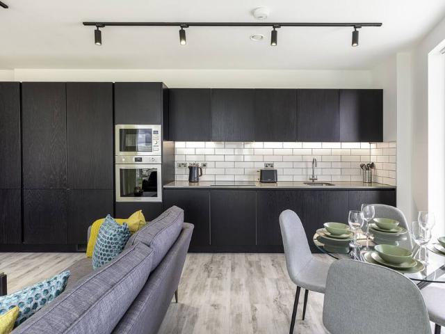London, W3 6FD, United Kingdom | 2 bed apartment for rent #104199923 | Rentberry