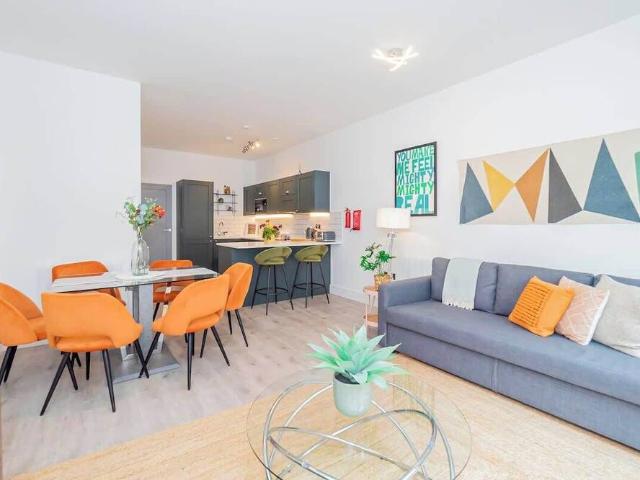 London, W3 9LY, United Kingdom | 2 bed apartment for rent #128733174 | Rentberry