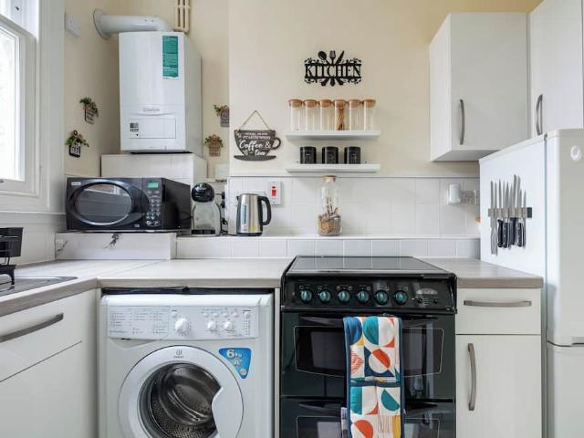 London, W6 0NQ, United Kingdom | 1 bed apartment for rent #164930367 | Rentberry