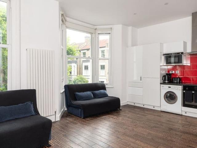 London, W6 0PD, United Kingdom | 2 bed apartment for rent #169815975 | Rentberry