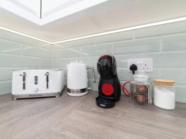 London, W6 9ER, United Kingdom | 1 bed apartment for rent #147342745 | Rentberry