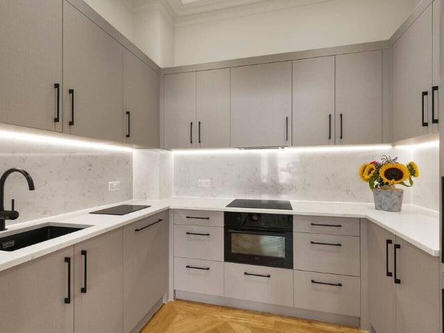 London, W8 7NR, United Kingdom | 2 bed apartment for rent #160292783 | Rentberry