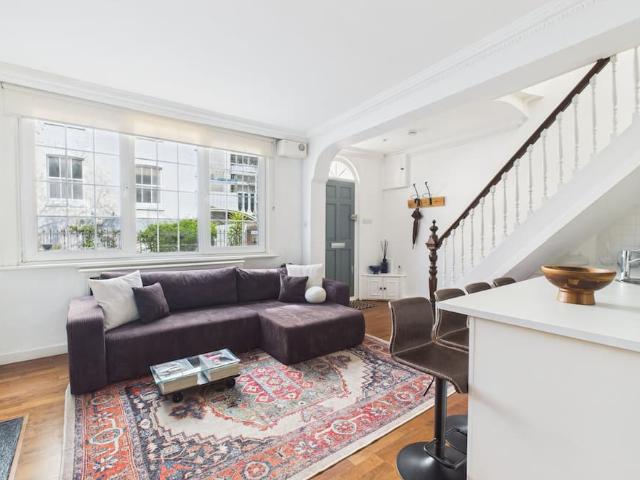 London, W8 7PP, United Kingdom | 2 bed house for rent #168025545 | Rentberry
