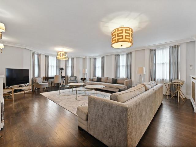 London W8 4 bed apartment to rent £15,384 pcm £3,550 pw