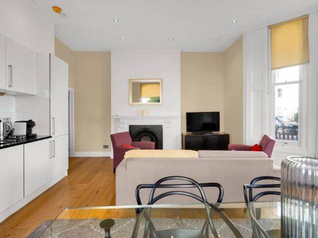 London, W8 4JE, United Kingdom | 1 bed apartment for rent #169812650 | Rentberry