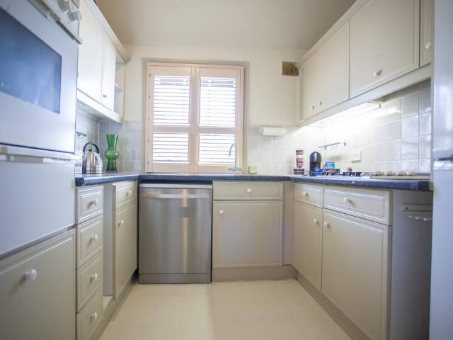 London, W8 5RU, United Kingdom | 2 bed apartment for rent #98026365 | Rentberry