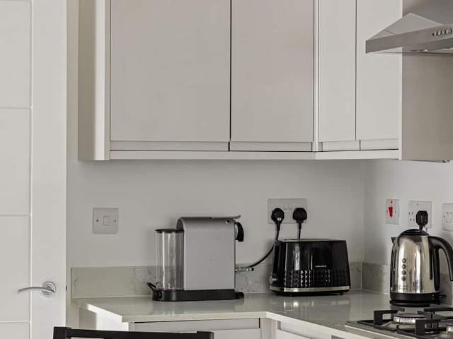 London, W8 6NW, United Kingdom | 2 bed apartment for rent #134291771 | Rentberry