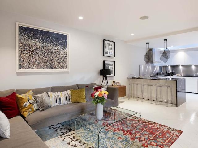 London, W8 6AQ, United Kingdom | 4 bed house for rent #147424433 | Rentberry