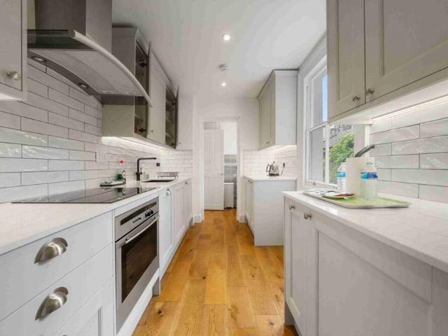London, W8 6PX, United Kingdom | 1 bed apartment for rent #152282540 | Rentberry