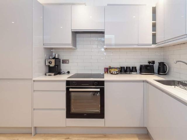 London, W8 6TP, United Kingdom | 1 bed apartment for rent #104200223 | Rentberry