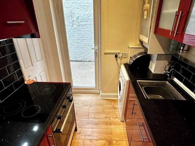 London, W9 3NX, United Kingdom | 2 bed apartment for rent #129291520 | Rentberry