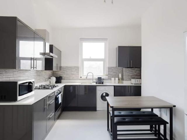 London, W9 3BA, United Kingdom | 4 bed apartment for rent #169679105 | Rentberry