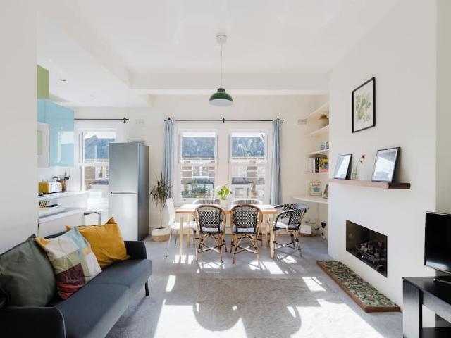 London, W9 3HL, United Kingdom | 3 bed apartment for rent #176018219 | Rentberry