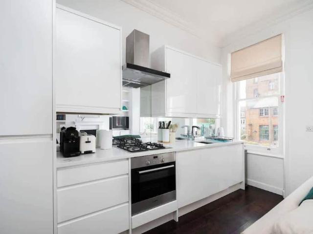 London, W9 3JS, United Kingdom | Studio apartment for rent #167051823 | Rentberry