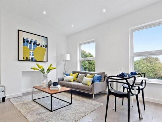 London W9 1 bed apartment to rent £2,000 pcm £462 pw