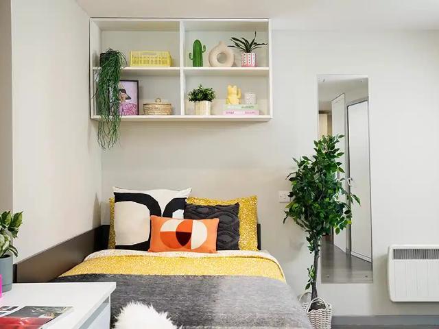 Londonist Stapleton House, London Has an Apartment