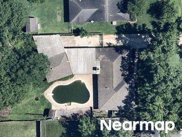 Lone Oak Dr