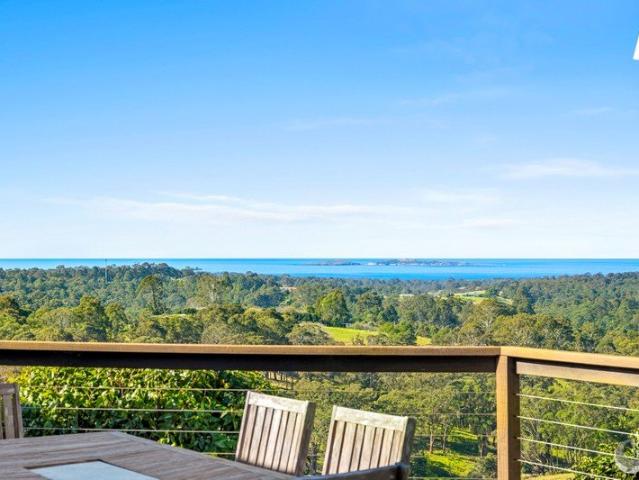 Lone Palm Elevated Country Homestead with Stunning Coastal Views