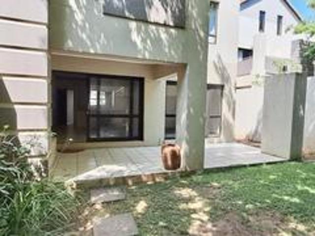 lonehill – stylish 1 bed ground floo.