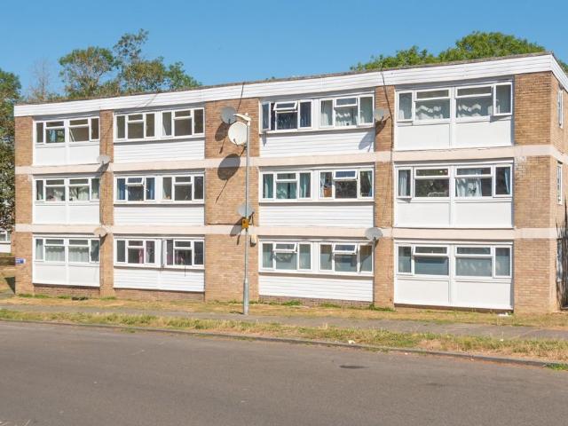 Long Meadow Way, Canterbury CT2, 3 bed flat to rent, £1,250 pcm | PrimeLocation
