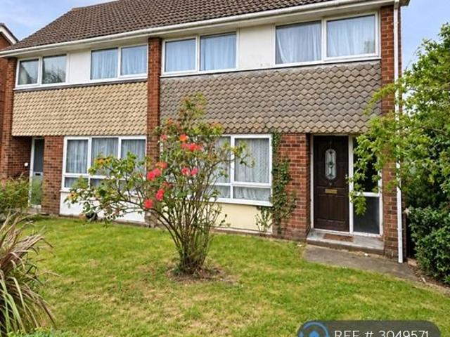 Long Meadow Way, Canterbury, CT2 4 bed semi detached house to rent £1,400 pcm £323 pw