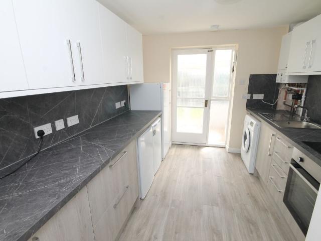 Long Meadow Way, Canterbury CT2, 4 bed property to rent, £407 pcm | PrimeLocation