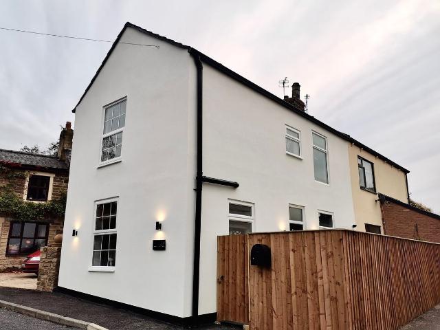 Long Causeway, Wakefield WF3, 3 bed property to rent, £1,100 pcm | PrimeLocation