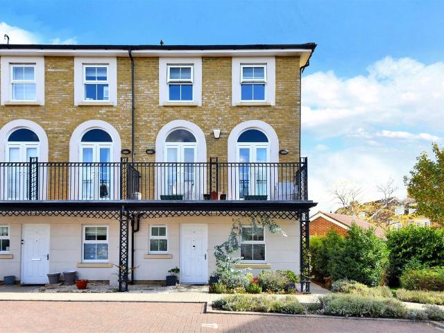Long Ditton, Surbiton KT6, 4 bed end terrace house to rent, £3,500 pcm | PrimeLocation