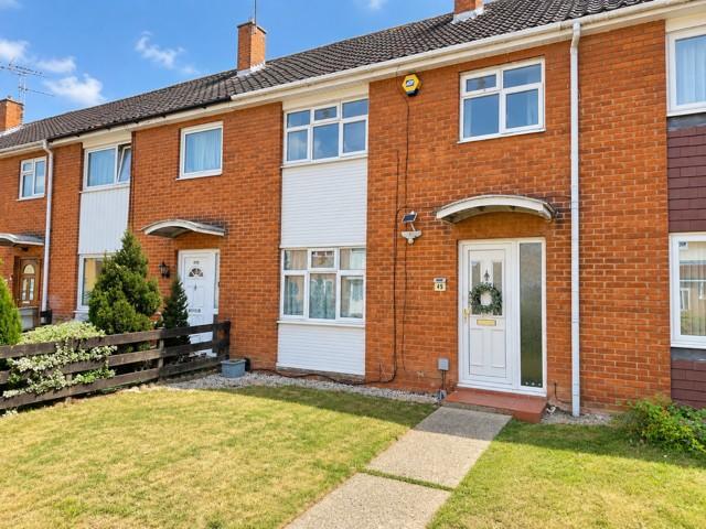 Long Lynderswood, Basildon, SS15 3 bed house to rent £1,700 pcm £392 pw