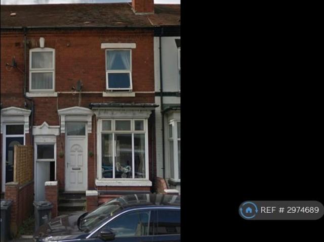 Long Lane, Halesowen, B62 3 bed terraced house to rent £1,175 pcm £271 pw