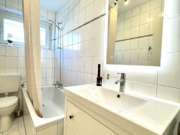 Long Rental I City I Cinema Screen I Balcony I WiFi, Hannover Amsterdam Apartments for Rent