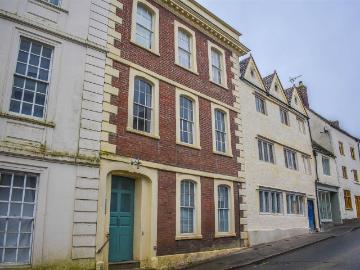 Dursley, Gloucestershire county, Southdowns