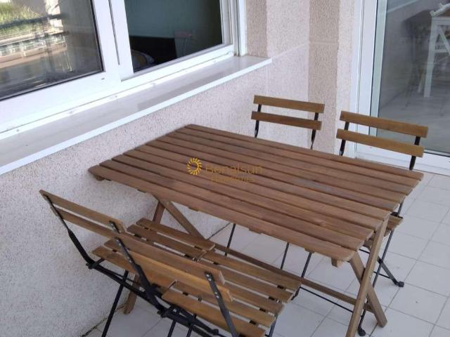 Long Season. Nice apartment for rent with sea views on 2nd line beach in Benalmadena