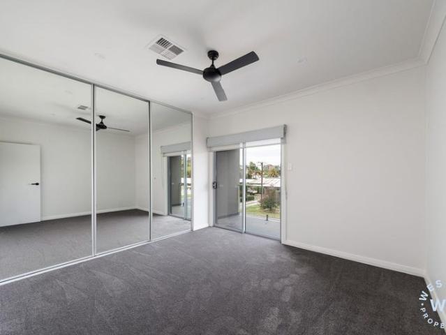 LONG TERM AVAILABLE IN CITY STYLE APARTMENT IN THE MIDDLE OF MT BARKER Available 25.10.2026