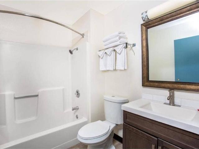 Long term lodging special