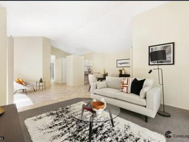 Long Term Rental. Great Family Home or Elderly Residents Right in the Heart of Robina