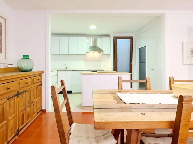Long term rental townhouse in Pollensa with garage and roof terrace