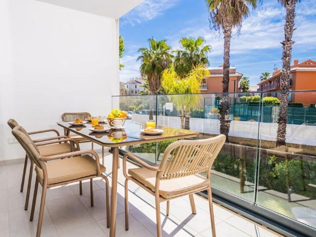 Long term winter rental Apartment in Jávea with 2 bedrooms and communal pool