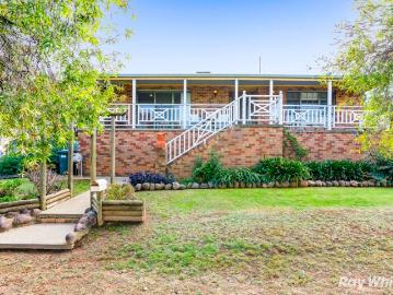 Junee, New South Wales, Marinna - Equipped kitchen