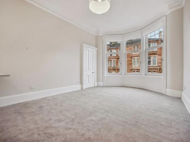 Long term, unfurnished rental in Shawlands