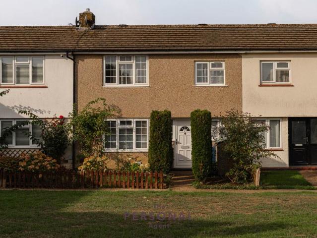 Long Walk, Epsom 3 bed terraced house to rent £1,950 pcm £450 pw